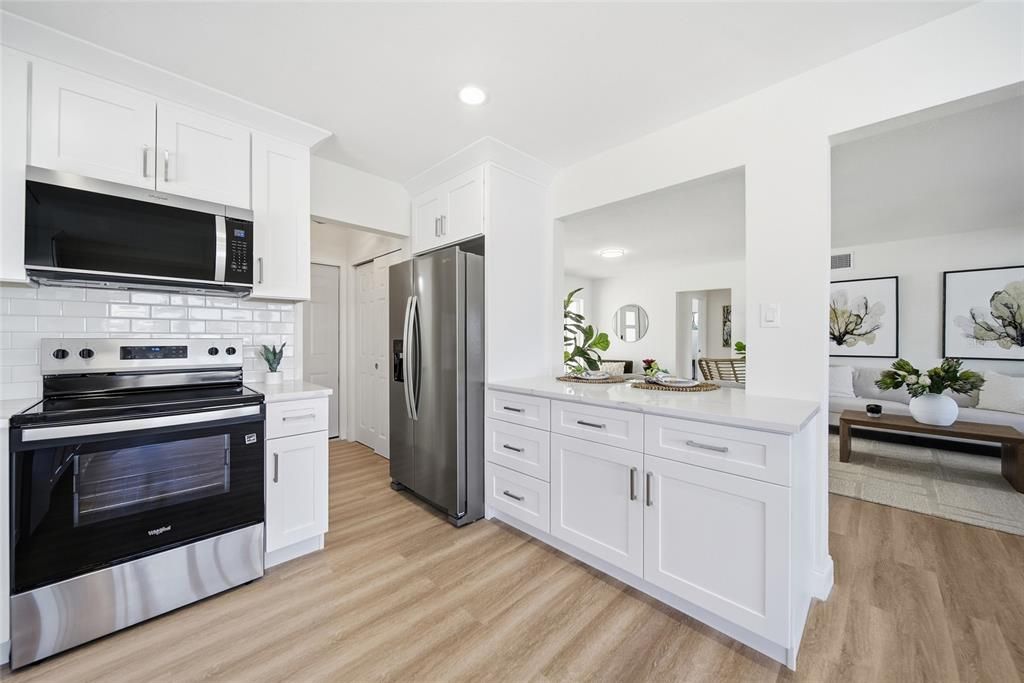 For Sale: $1,299,000 (2 beds, 2 baths, 1563 Square Feet)