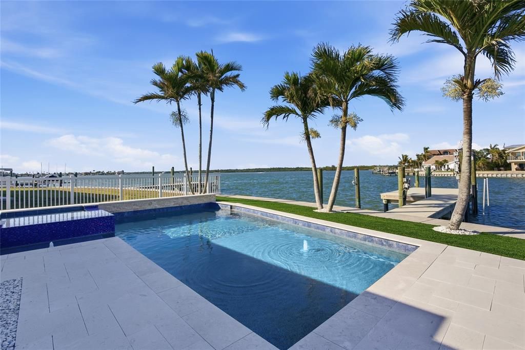 For Sale: $1,299,000 (2 beds, 2 baths, 1563 Square Feet)