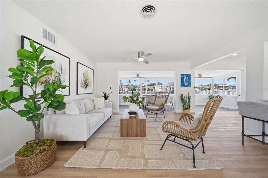 For Sale: $1,299,000 (2 beds, 2 baths, 1563 Square Feet)