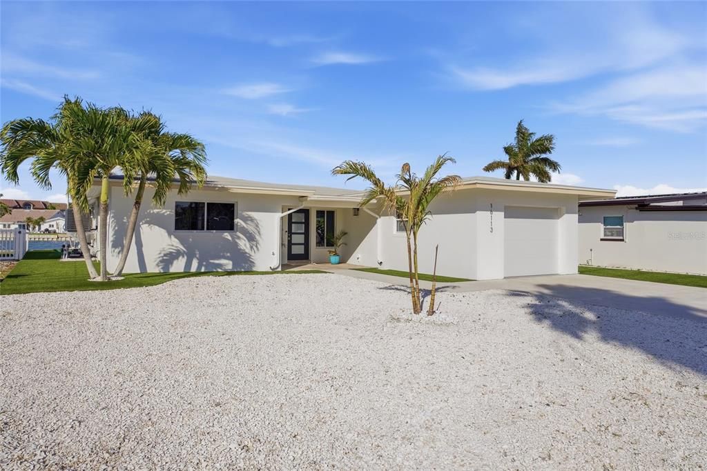 For Sale: $1,299,000 (2 beds, 2 baths, 1563 Square Feet)