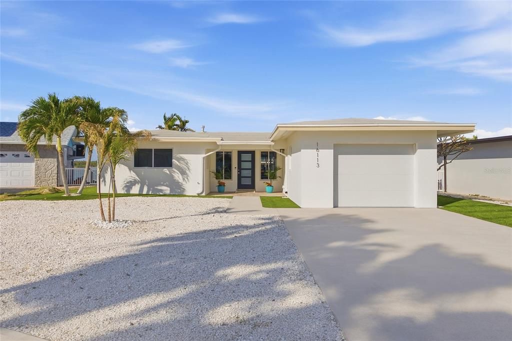 For Sale: $1,299,000 (2 beds, 2 baths, 1563 Square Feet)