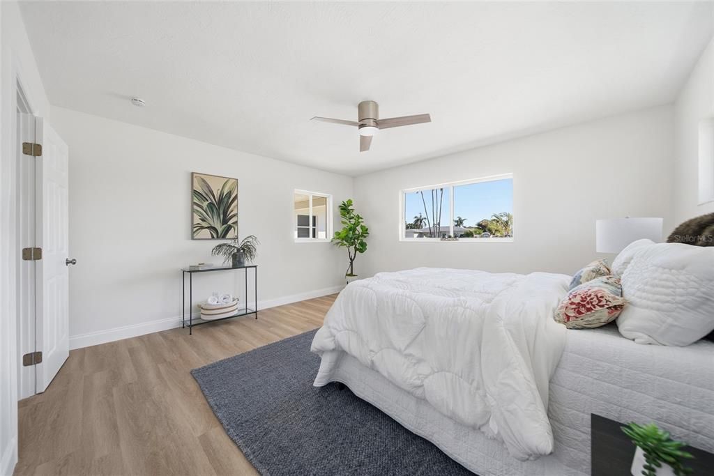 For Sale: $1,299,000 (2 beds, 2 baths, 1563 Square Feet)