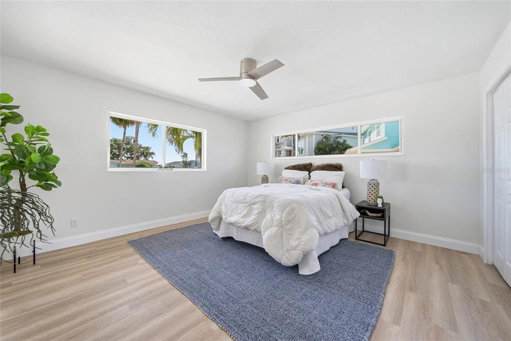 For Sale: $1,299,000 (2 beds, 2 baths, 1563 Square Feet)