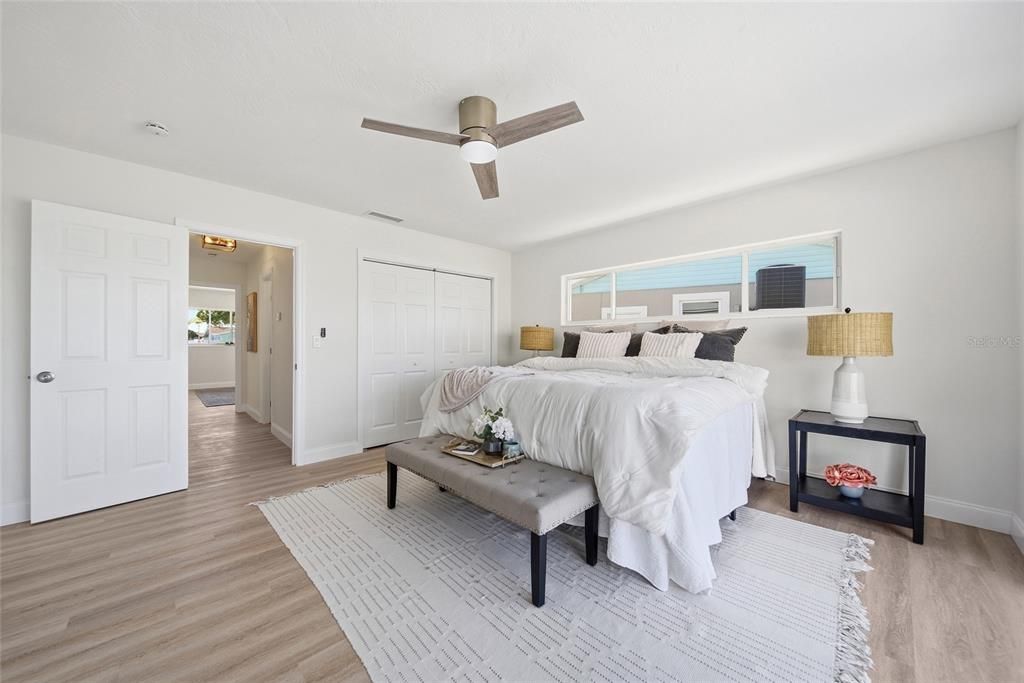 For Sale: $1,299,000 (2 beds, 2 baths, 1563 Square Feet)