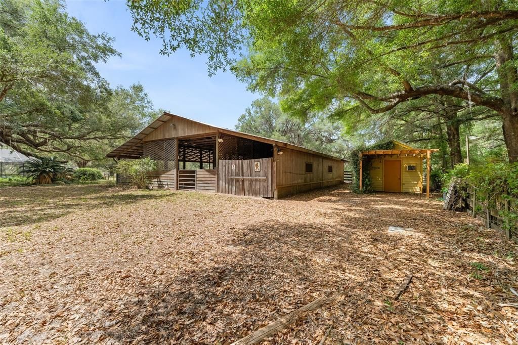 For Sale: $765,000 (4 beds, 4 baths, 4214 Square Feet)