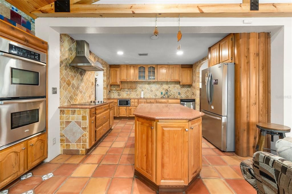 For Sale: $765,000 (4 beds, 4 baths, 4214 Square Feet)