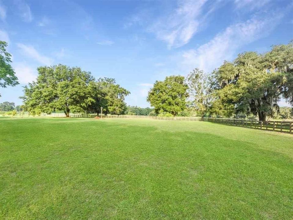 For Sale: $765,000 (4 beds, 4 baths, 4214 Square Feet)