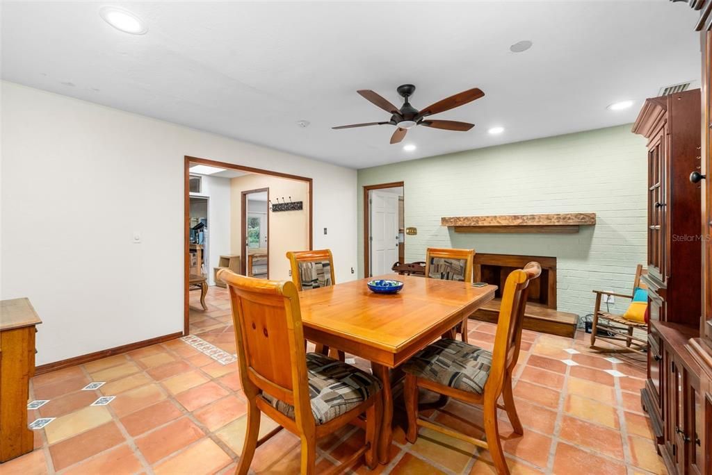 For Sale: $765,000 (4 beds, 4 baths, 4214 Square Feet)