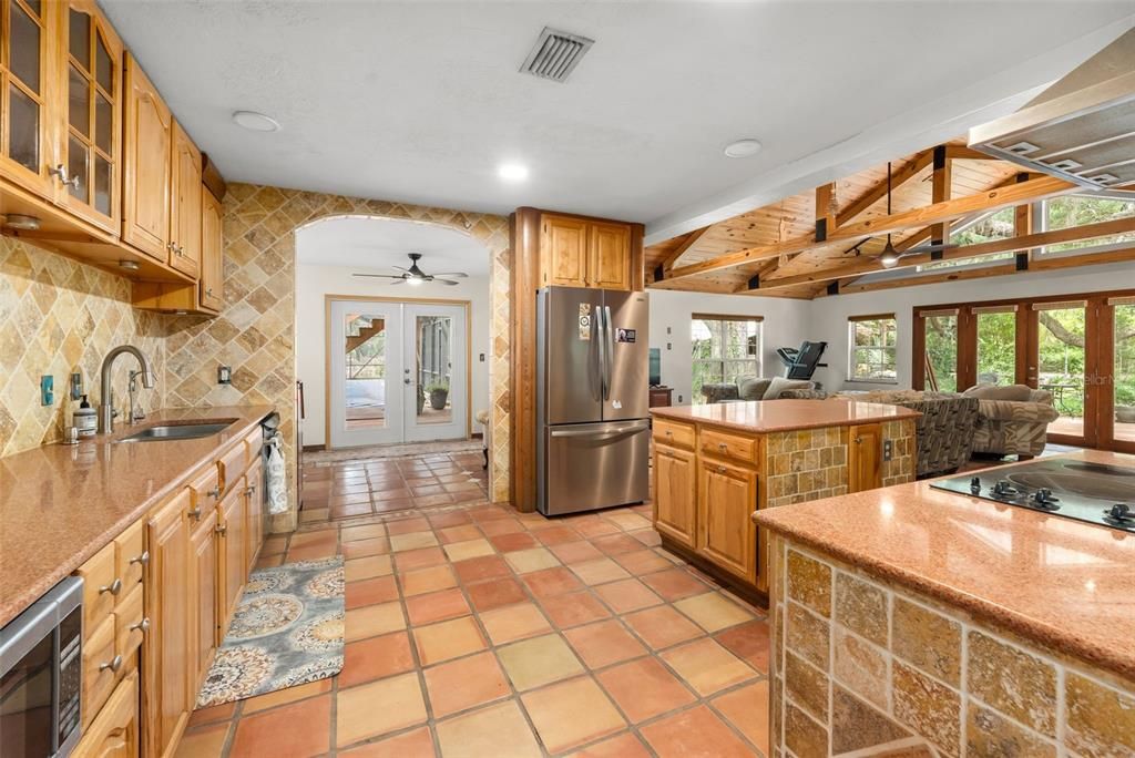 For Sale: $765,000 (4 beds, 4 baths, 4214 Square Feet)