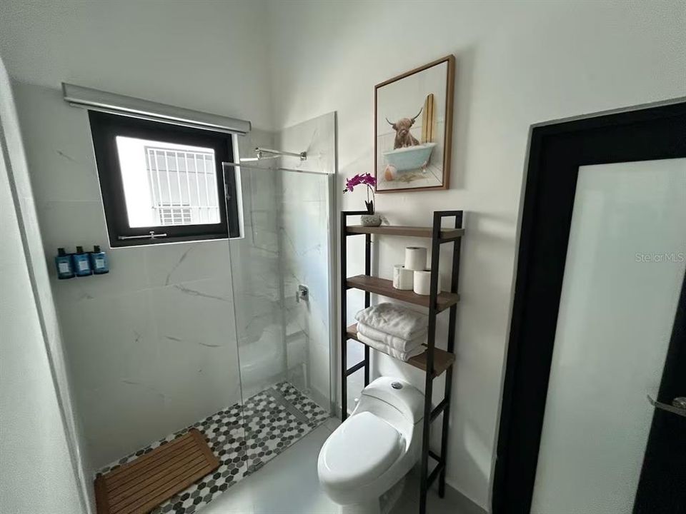 На продажу: $1,000,000 (0 спален, 0 ванн, 2862 Квадратных фут)