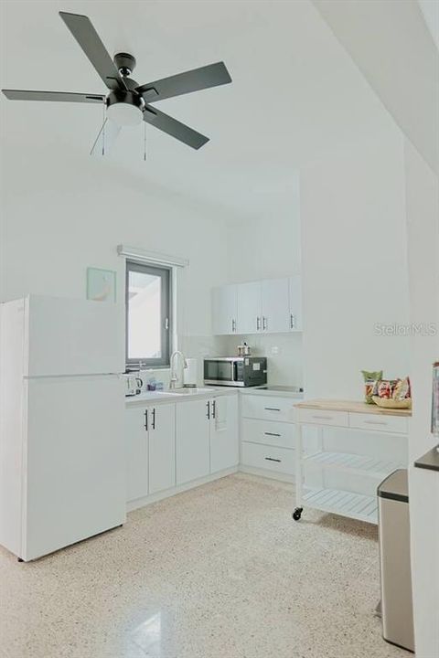 На продажу: $1,000,000 (0 спален, 0 ванн, 2862 Квадратных фут)