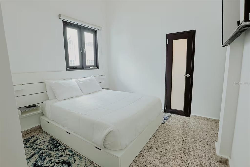 На продажу: $1,000,000 (0 спален, 0 ванн, 2862 Квадратных фут)