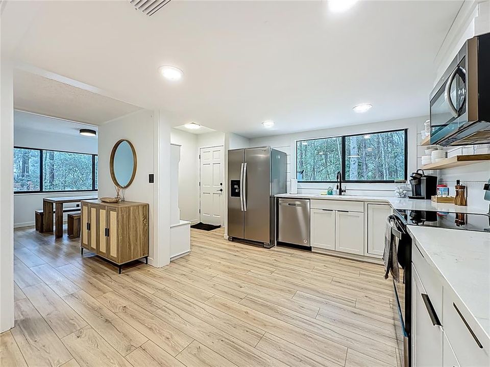 For Sale: $895,000 (4 beds, 3 baths, 3068 Square Feet)