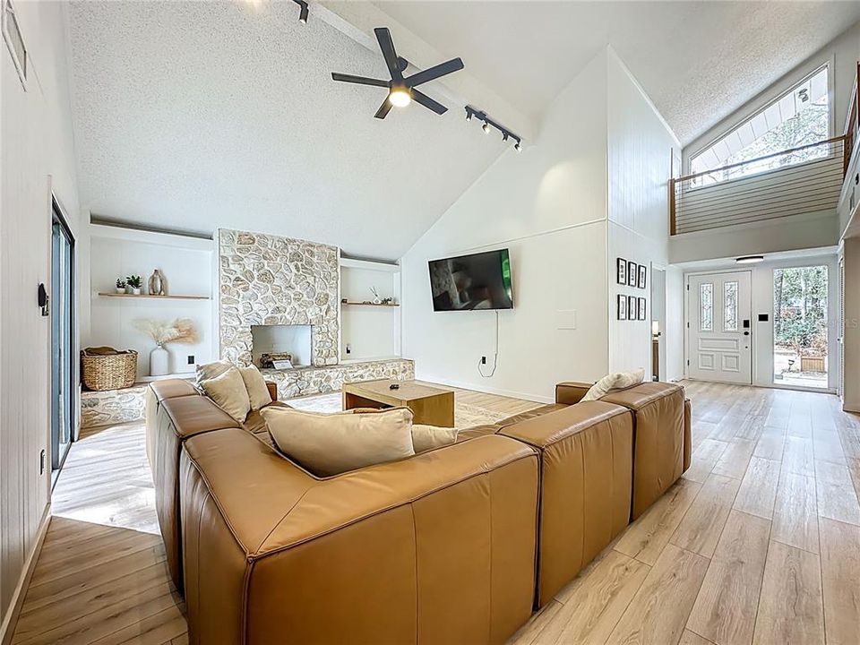 For Sale: $895,000 (4 beds, 3 baths, 3068 Square Feet)