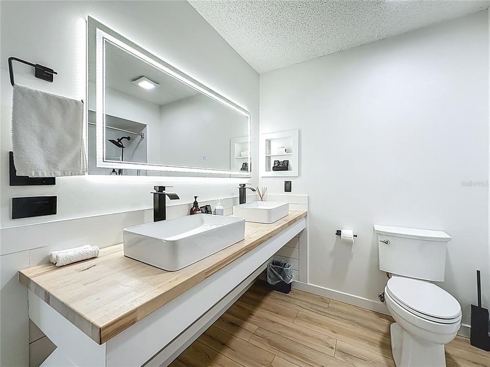 For Sale: $895,000 (4 beds, 3 baths, 3068 Square Feet)