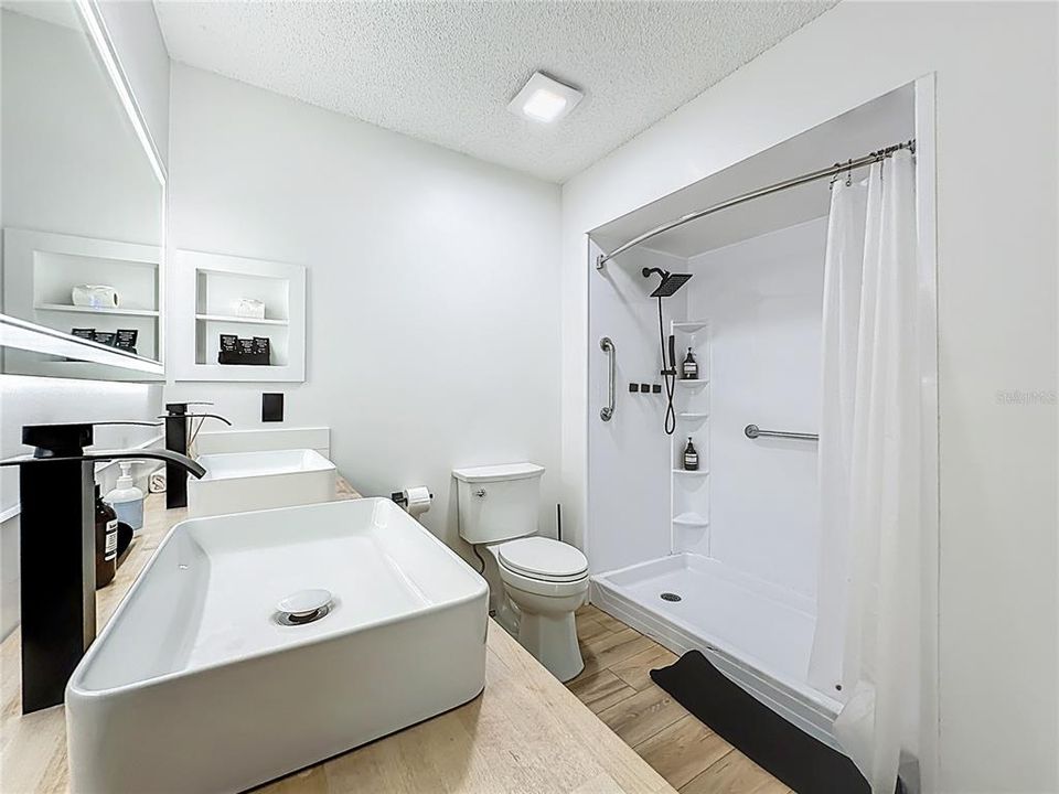 For Sale: $895,000 (4 beds, 3 baths, 3068 Square Feet)