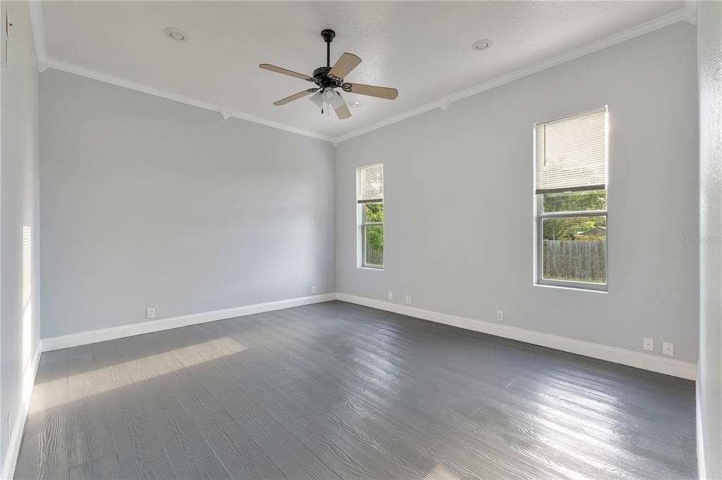 Active With Contract: $475,000 (5 beds, 4 baths, 3052 Square Feet)
