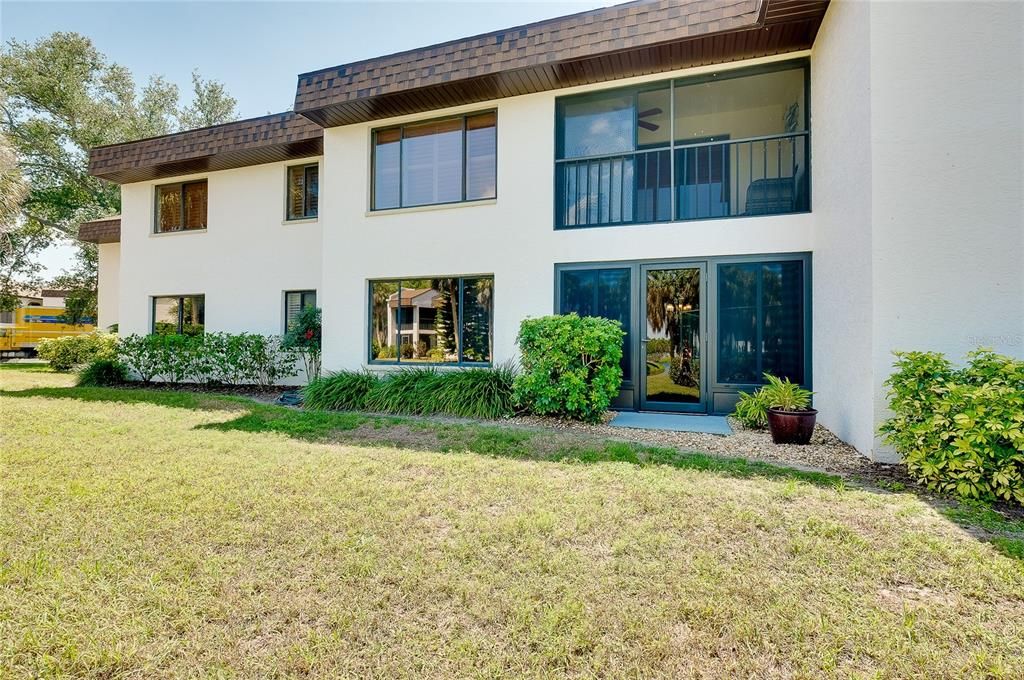 На продажу: $204,900 (2 спален, 2 ванн, 1120 Квадратных фут)