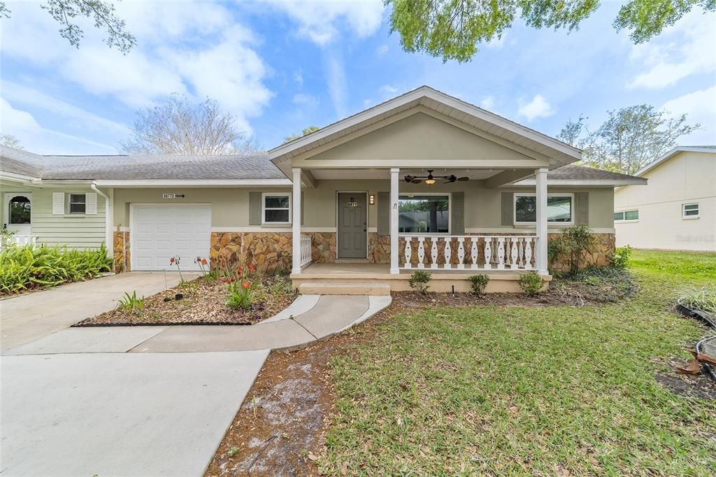 На продажу: $169,900 (2 спален, 2 ванн, 1369 Квадратных фут)