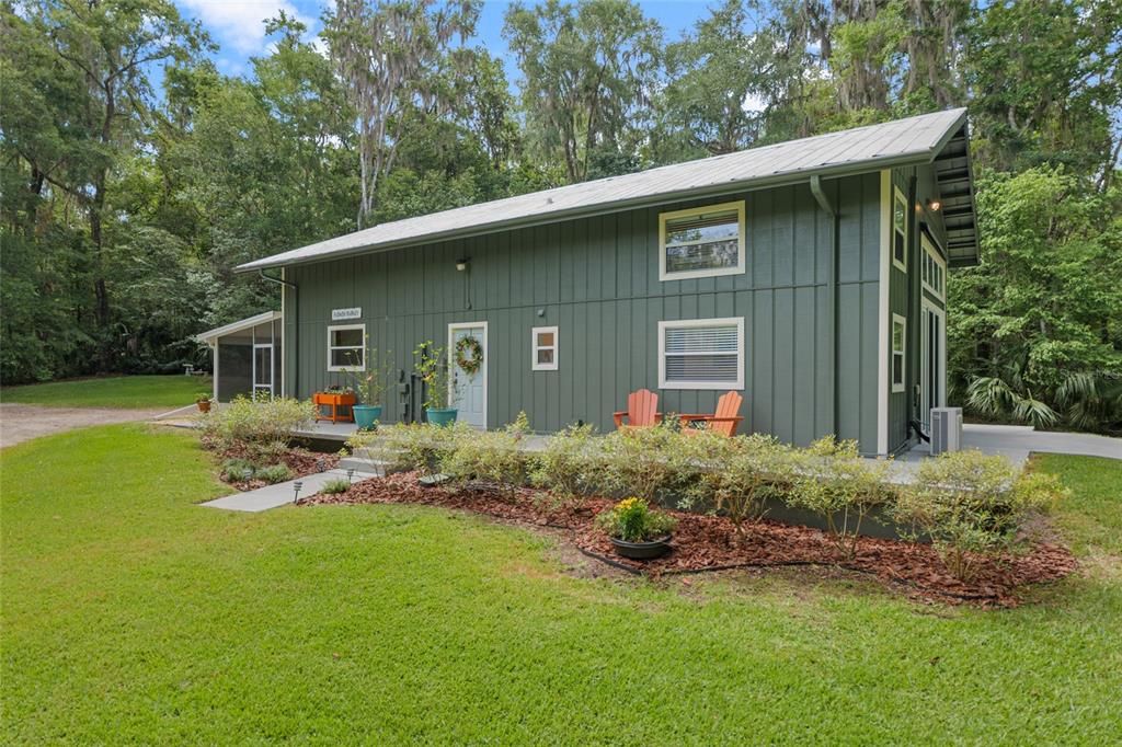 Activo con contrato: $964,900 (5 camas, 4 baños, 3475 Pies cuadrados)
