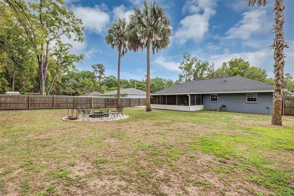 Active With Contract: $249,999 (3 beds, 2 baths, 1354 Square Feet)
