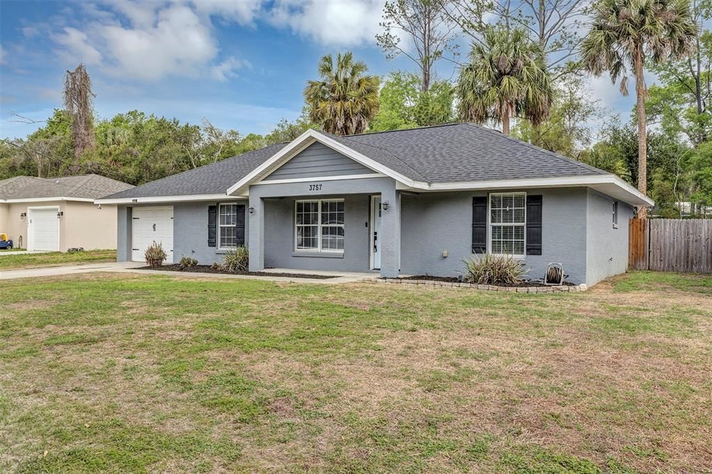 Active With Contract: $249,999 (3 beds, 2 baths, 1354 Square Feet)