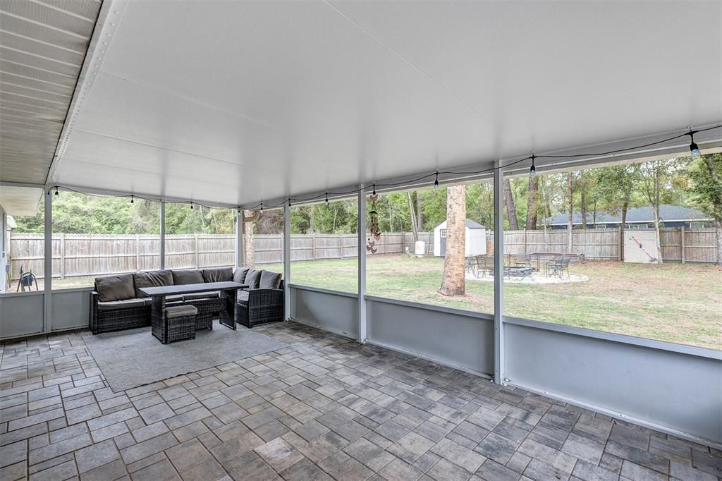 Active With Contract: $249,999 (3 beds, 2 baths, 1354 Square Feet)