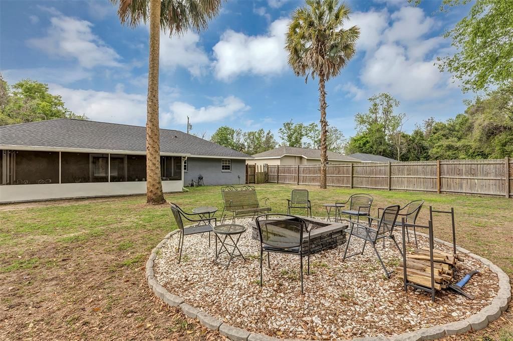 Active With Contract: $249,999 (3 beds, 2 baths, 1354 Square Feet)
