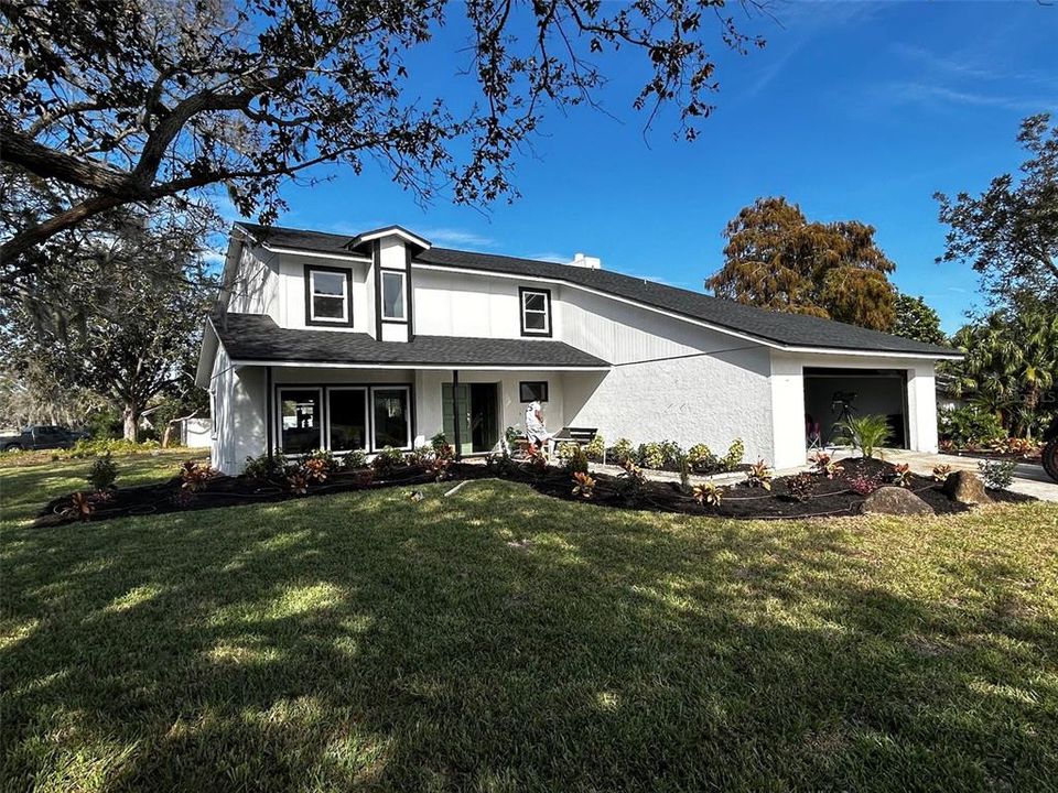 For Sale: $549,000 (4 beds, 3 baths, 2627 Square Feet)