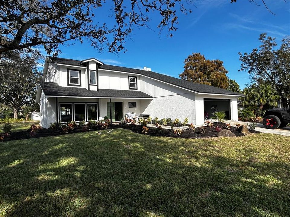 For Sale: $549,000 (4 beds, 3 baths, 2627 Square Feet)