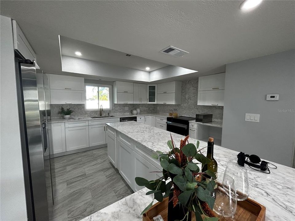 For Sale: $549,000 (4 beds, 3 baths, 2627 Square Feet)