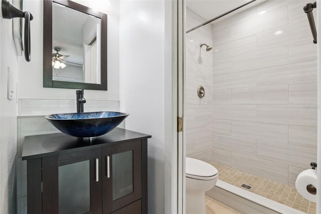 Activo con contrato: $257,000 (2 camas, 2 baños, 959 Pies cuadrados)