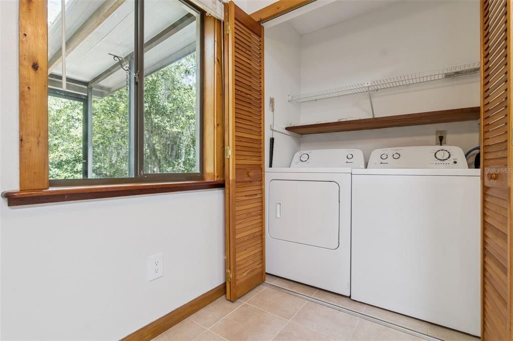 Activo con contrato: $257,000 (2 camas, 2 baños, 959 Pies cuadrados)