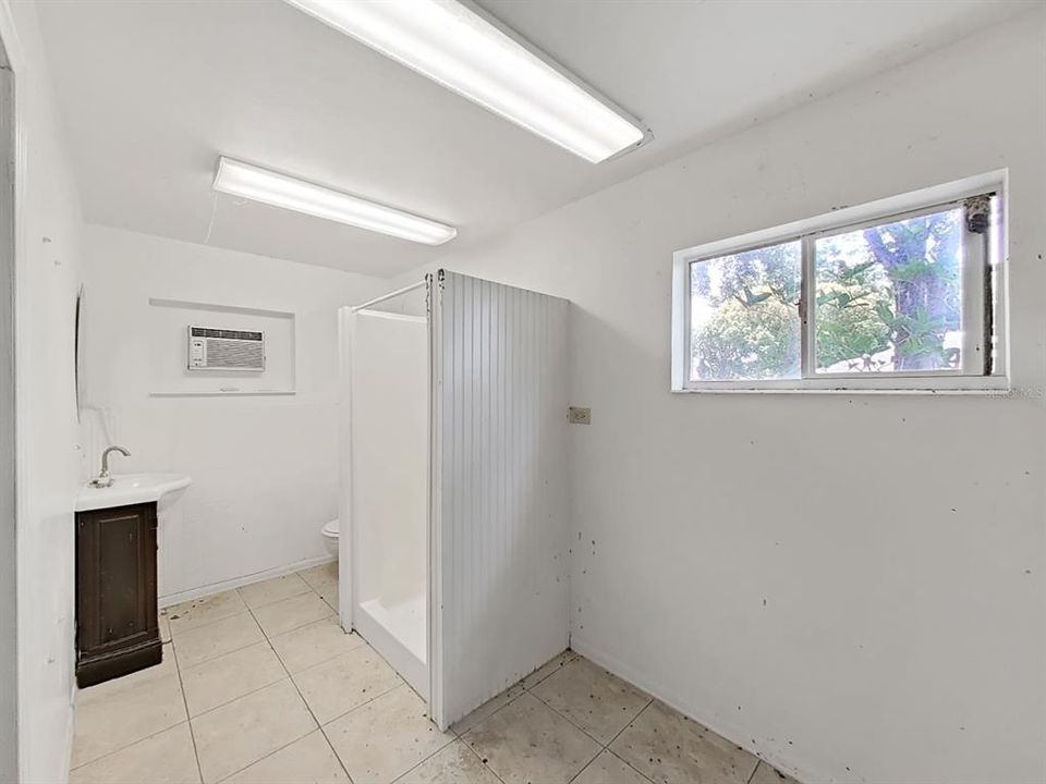 Activo con contrato: $436,500 (2 camas, 1 baños, 1196 Pies cuadrados)