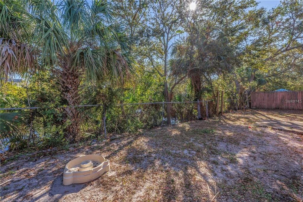 For Sale: $750,000 (8 beds, 0 baths, 3040 Square Feet)