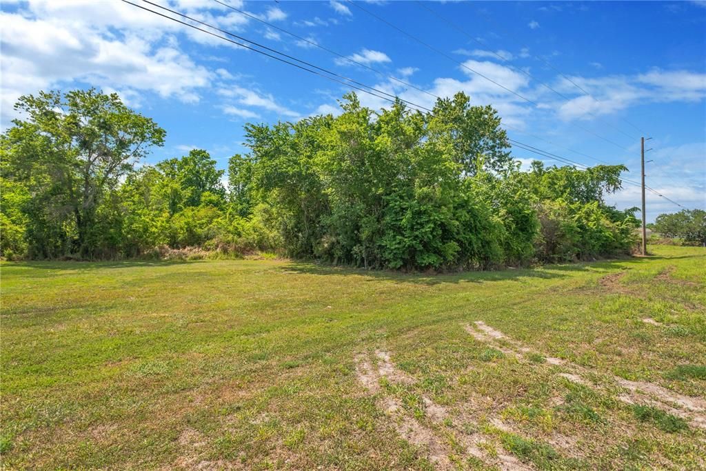 На продажу: $250,000 (5.17 acres)