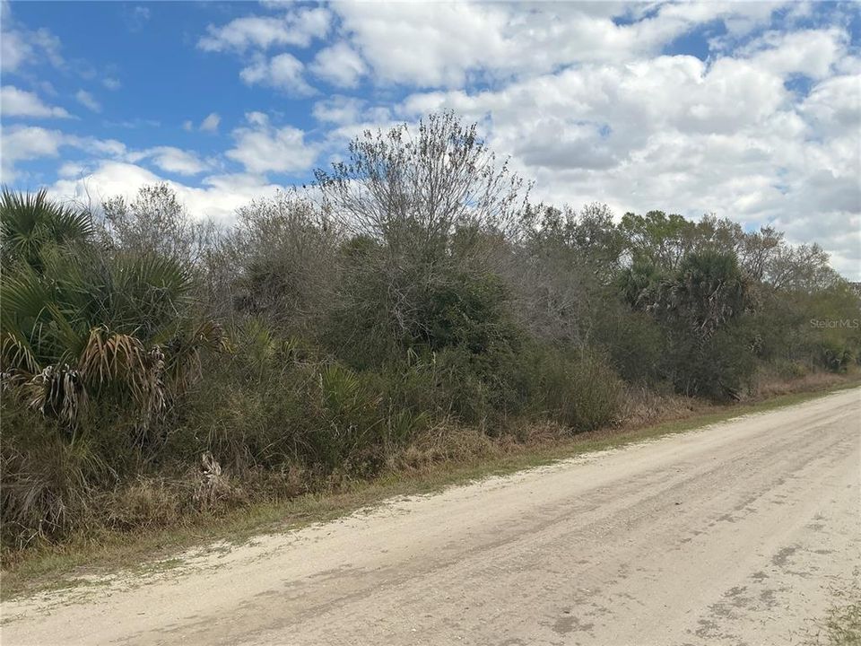 En Venta: $36,000 (1.50 acres)