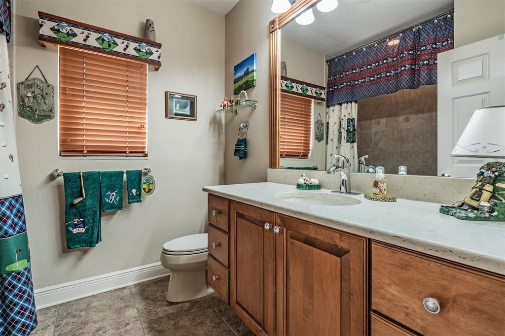 For Sale: $989,000 (3 beds, 3 baths, 3042 Square Feet)