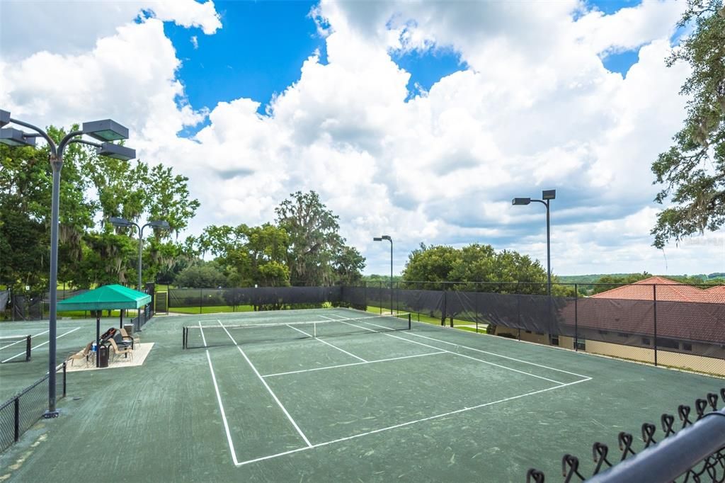 For Sale: $989,000 (3 beds, 3 baths, 3042 Square Feet)
