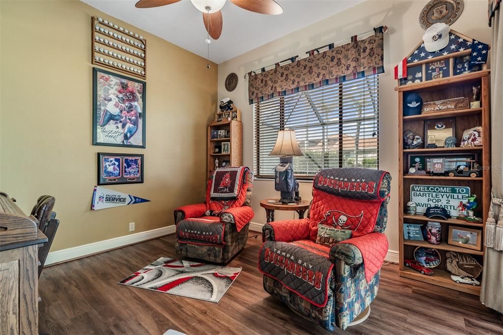 For Sale: $989,000 (3 beds, 3 baths, 3042 Square Feet)