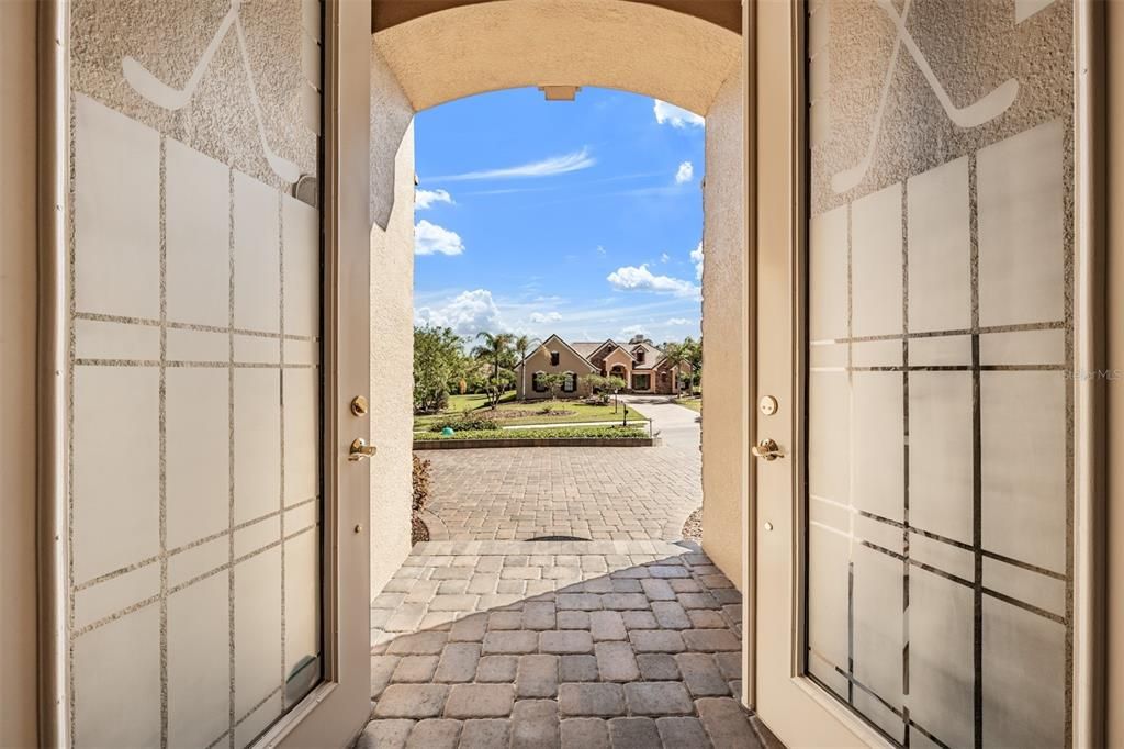 For Sale: $989,000 (3 beds, 3 baths, 3042 Square Feet)
