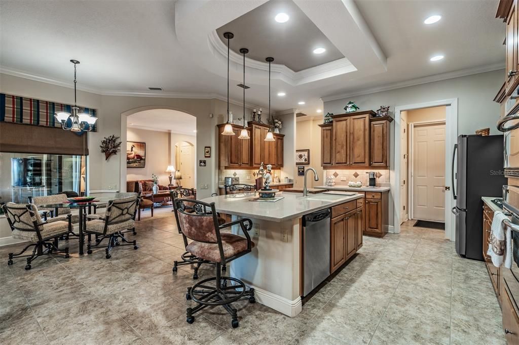 For Sale: $989,000 (3 beds, 3 baths, 3042 Square Feet)