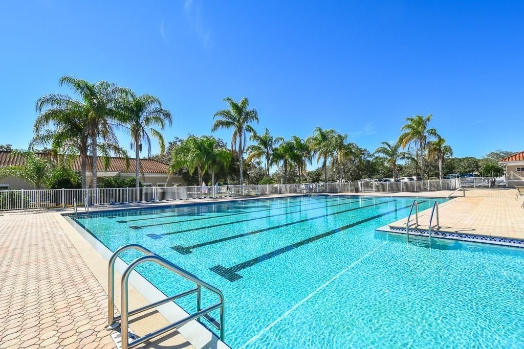 For Sale: $989,000 (3 beds, 3 baths, 3042 Square Feet)
