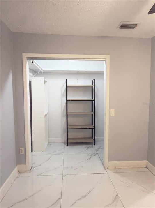 For Sale: $399,000 (3 beds, 2 baths, 1840 Square Feet)