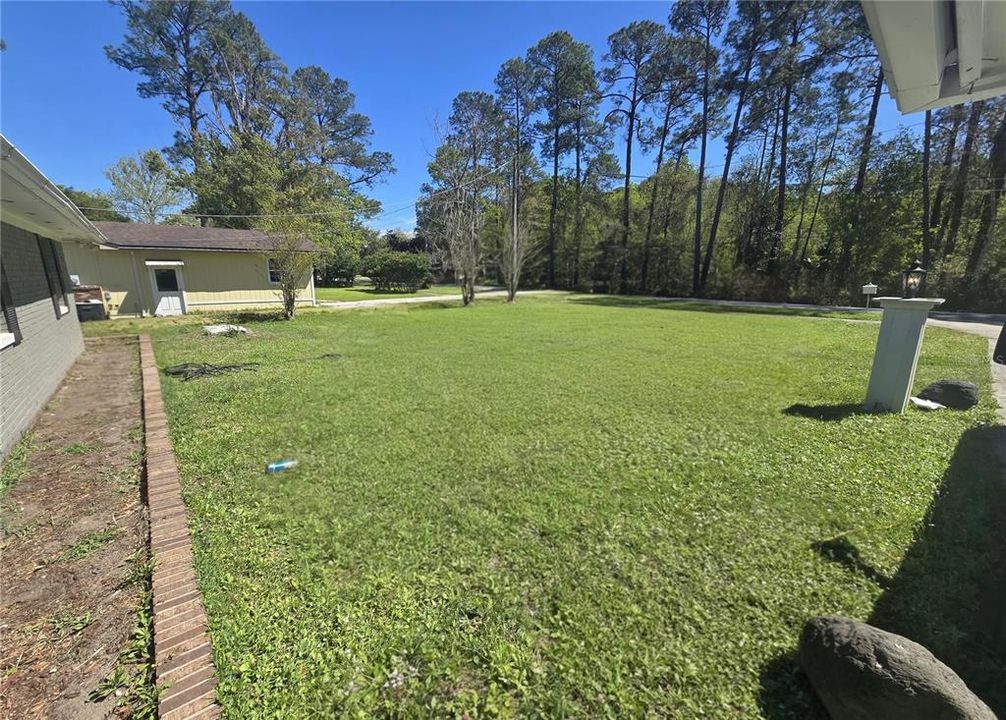 For Sale: $399,000 (3 beds, 2 baths, 1840 Square Feet)