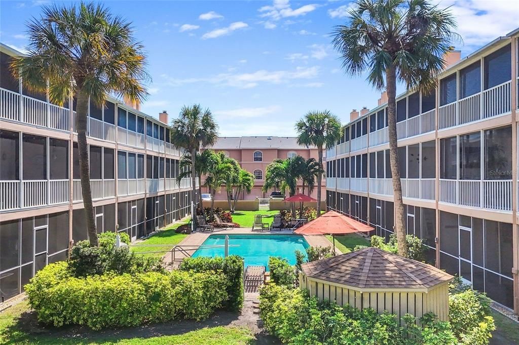 En Venta: $429,000 (2 camas, 2 baños, 1650 Pies cuadrados)