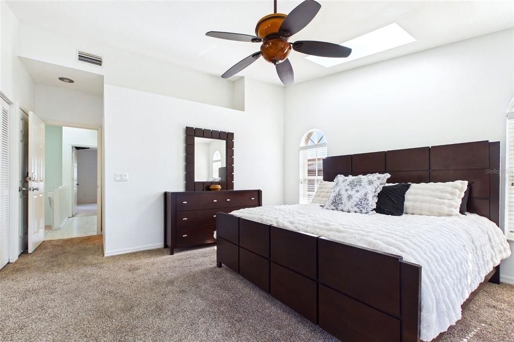 En Venta: $429,000 (2 camas, 2 baños, 1650 Pies cuadrados)