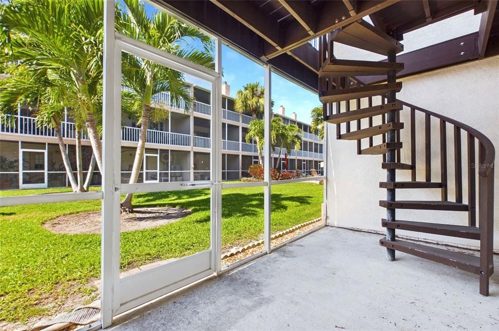 En Venta: $429,000 (2 camas, 2 baños, 1650 Pies cuadrados)