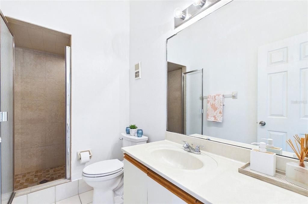 En Venta: $429,000 (2 camas, 2 baños, 1650 Pies cuadrados)