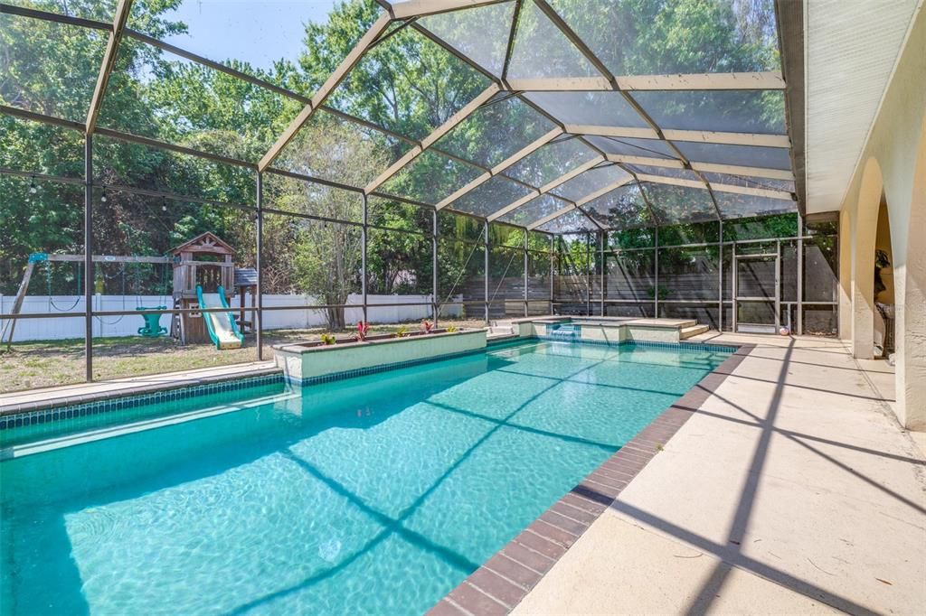 En Venta: $514,900 (3 camas, 2 baños, 2755 Pies cuadrados)